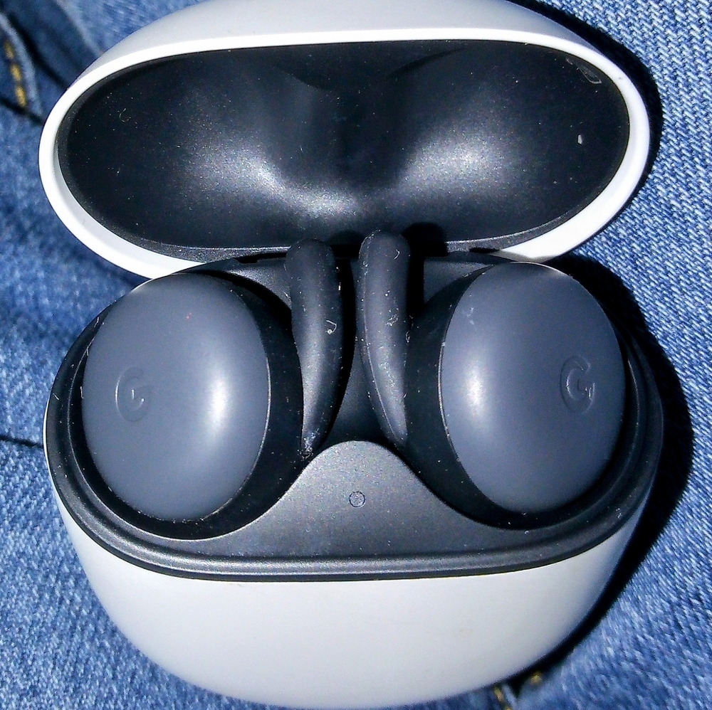 Google Pixel Wireless Earbuds